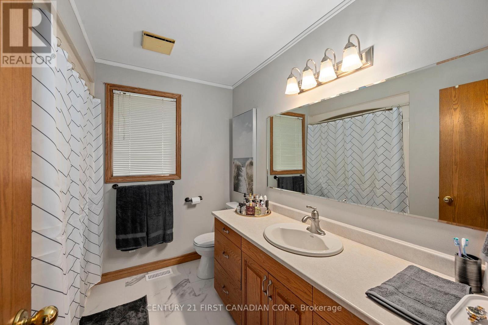 11 WATER STREET - Image 9