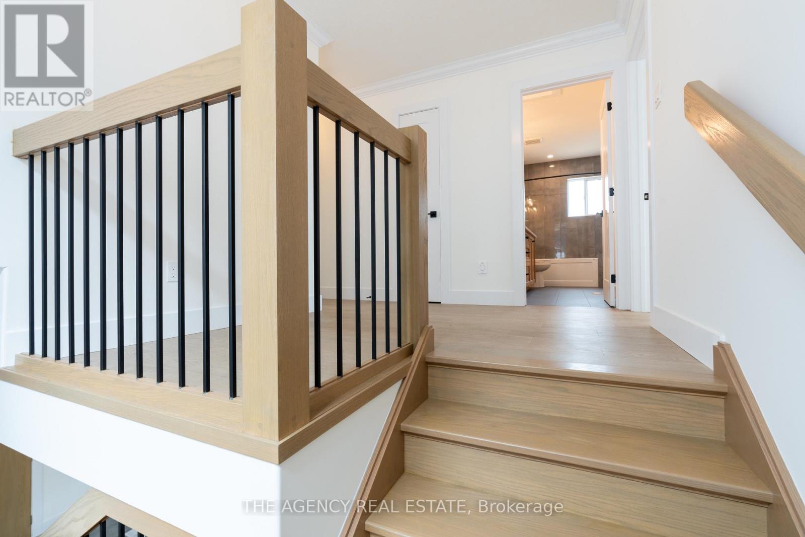 3112 REGIMENT ROAD W - 10