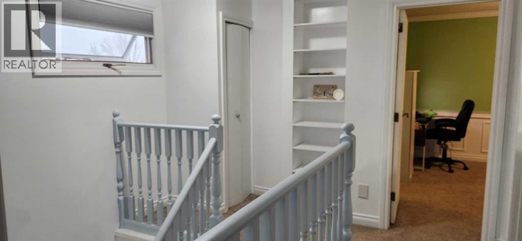 526 33 Street S - 34