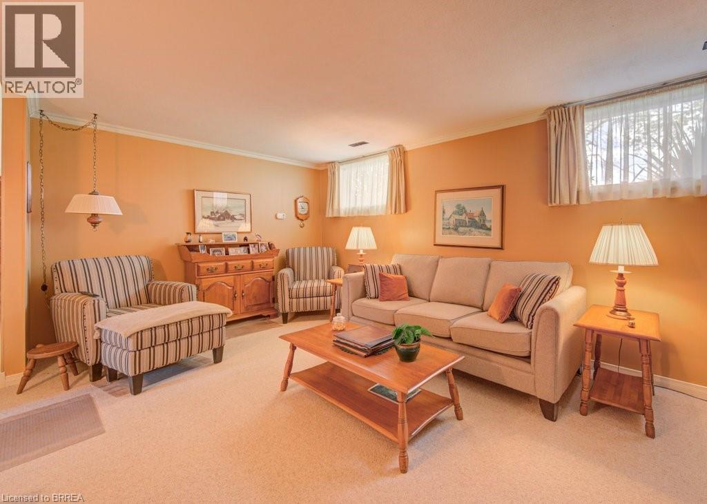 11 PIPPIN Drive - 30