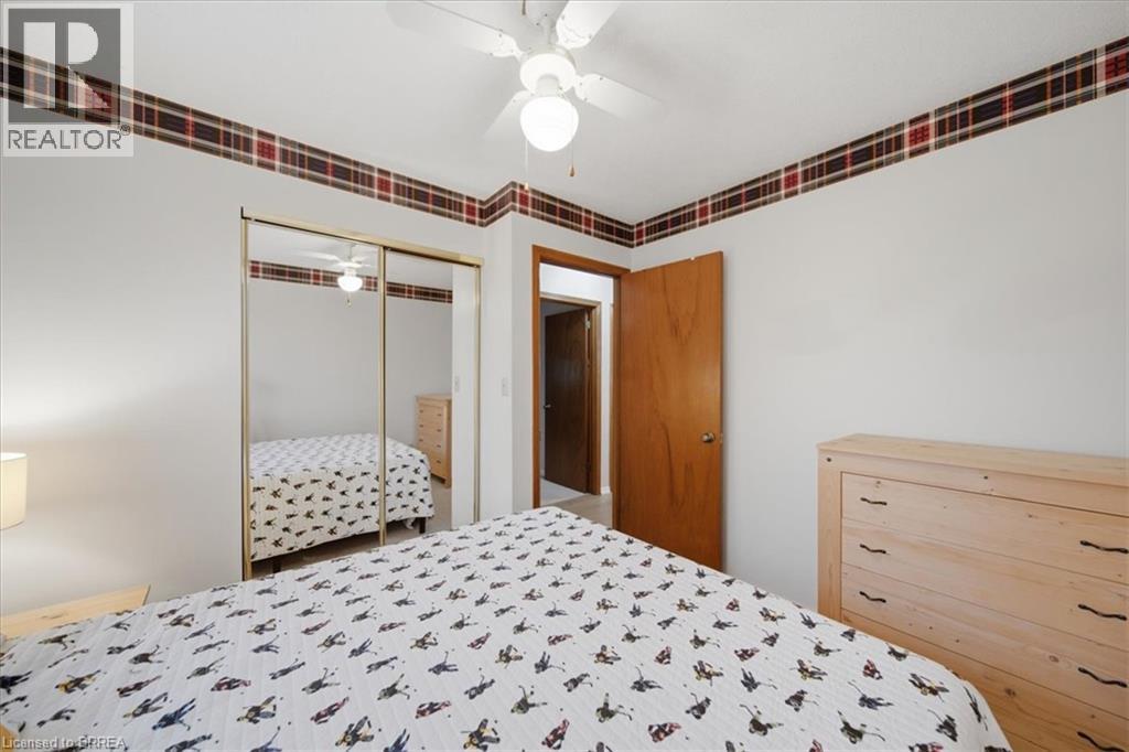 76 ENFIELD Crescent - 17