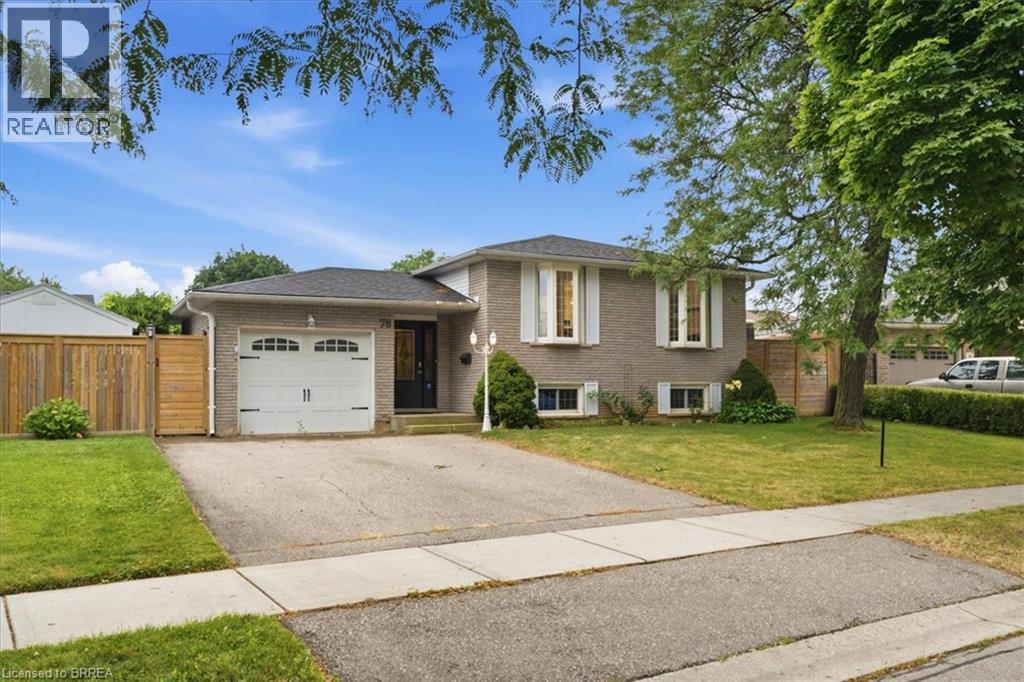76 ENFIELD Crescent - 2