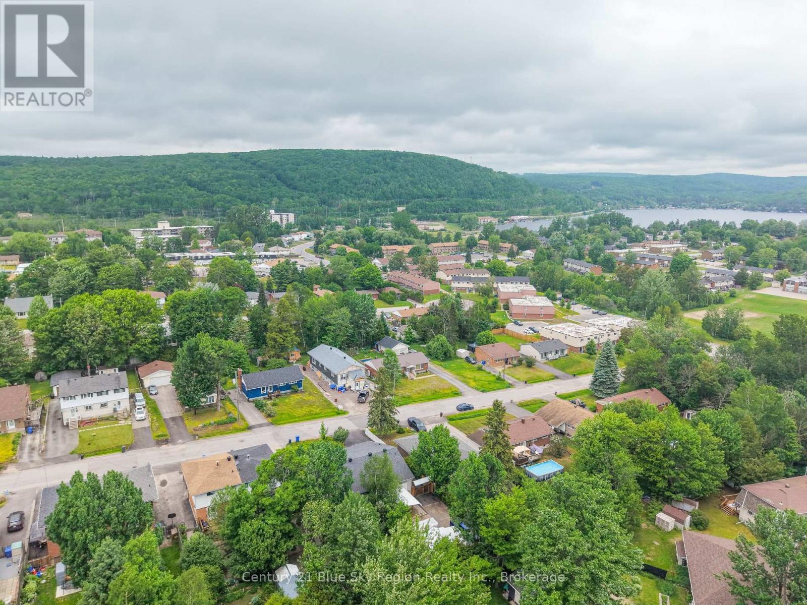 245 MICHENER DRIVE - 15
