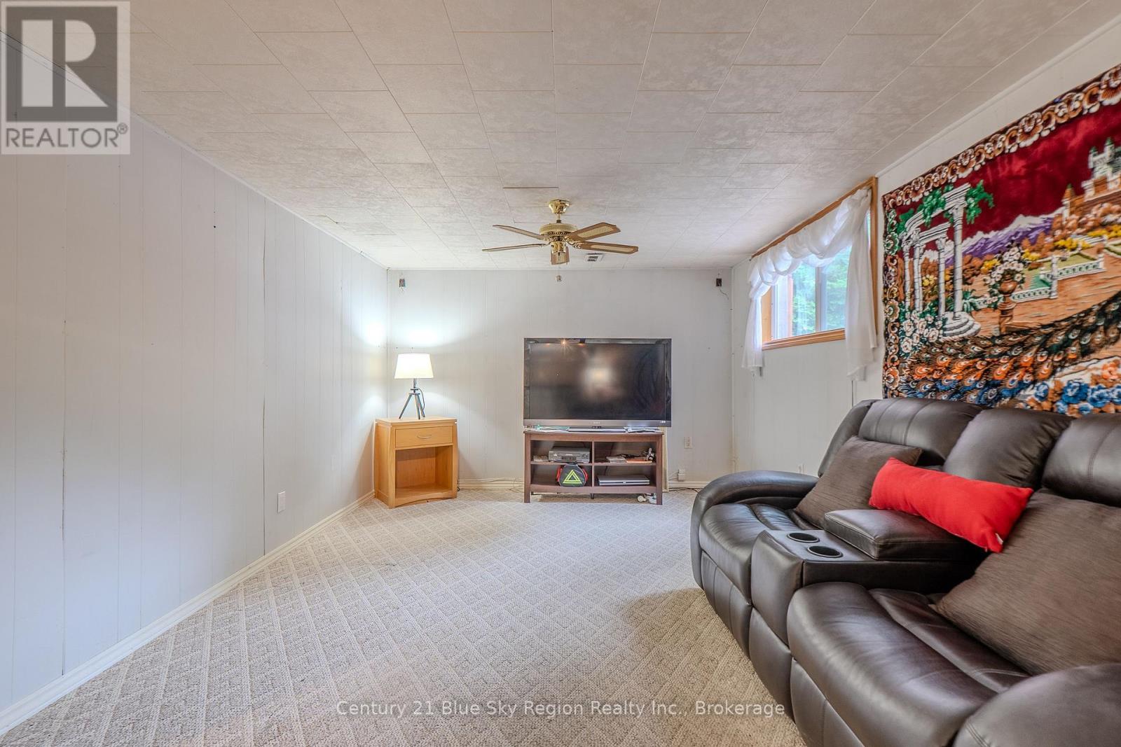 245 MICHENER DRIVE - 41