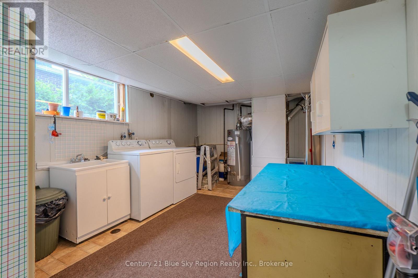 245 MICHENER DRIVE - 44