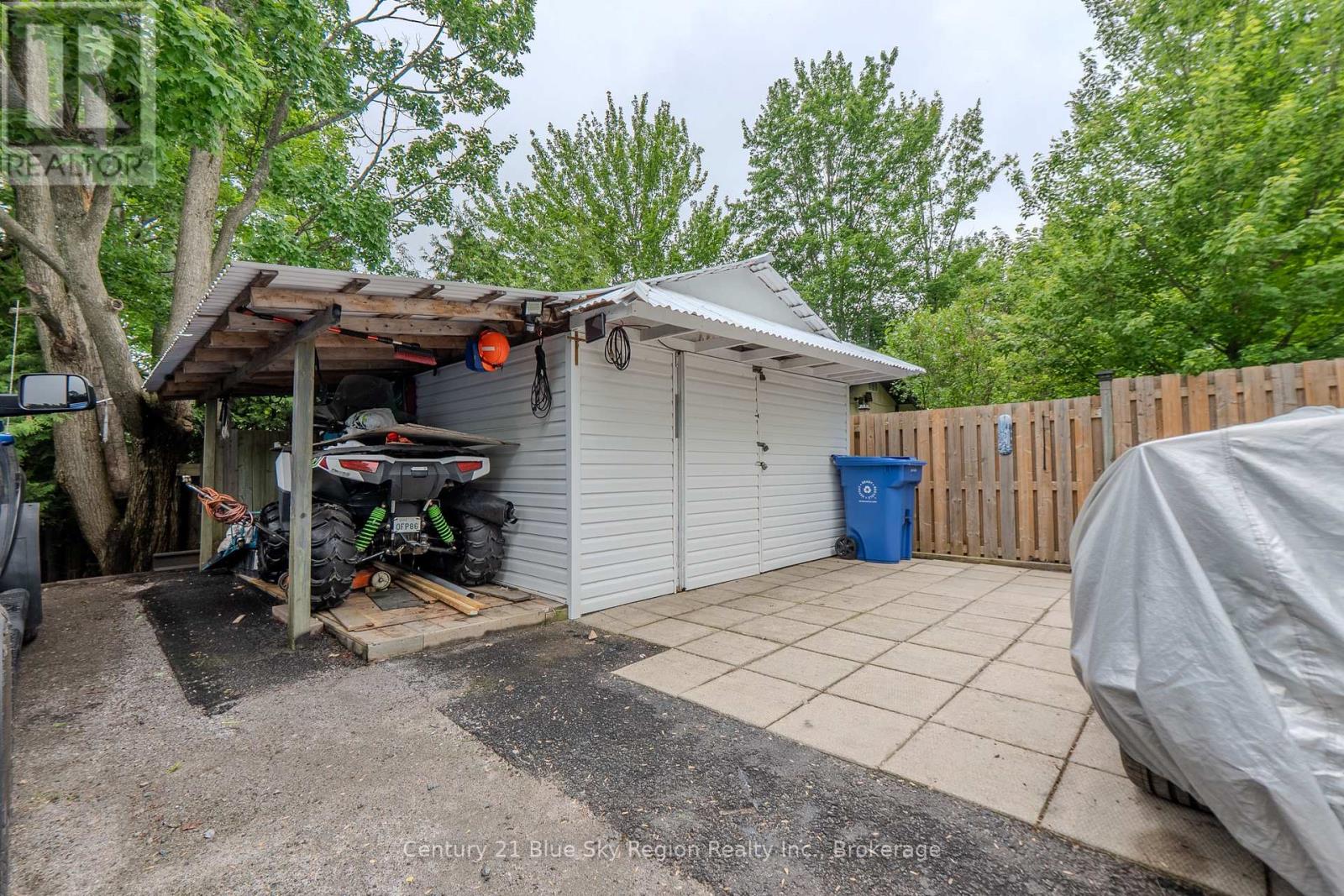 245 MICHENER DRIVE - 9