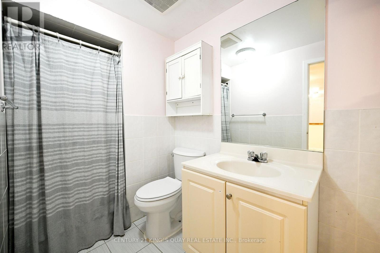 2 ROBINSON STREET - 37