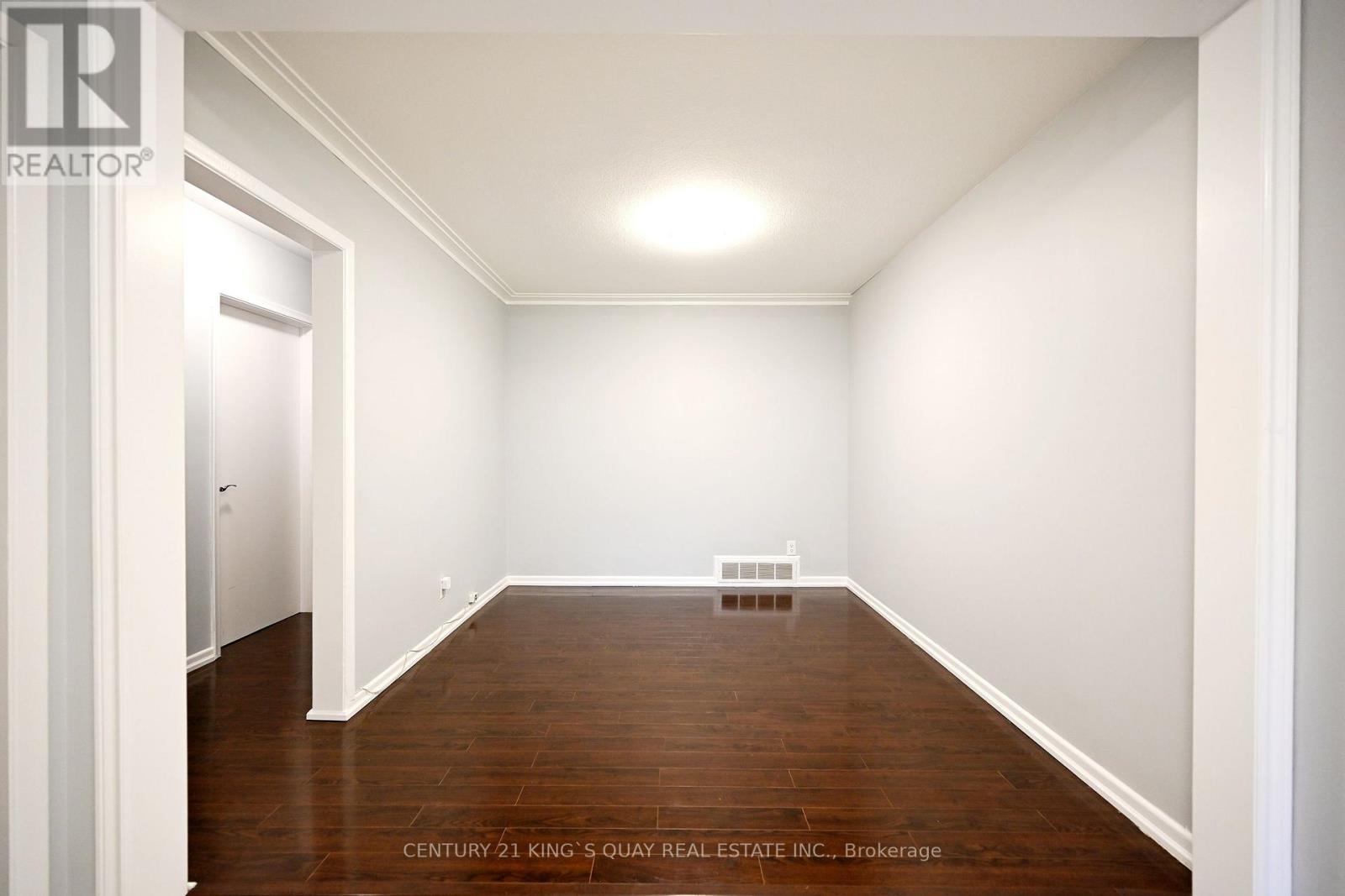 2 ROBINSON STREET - 16