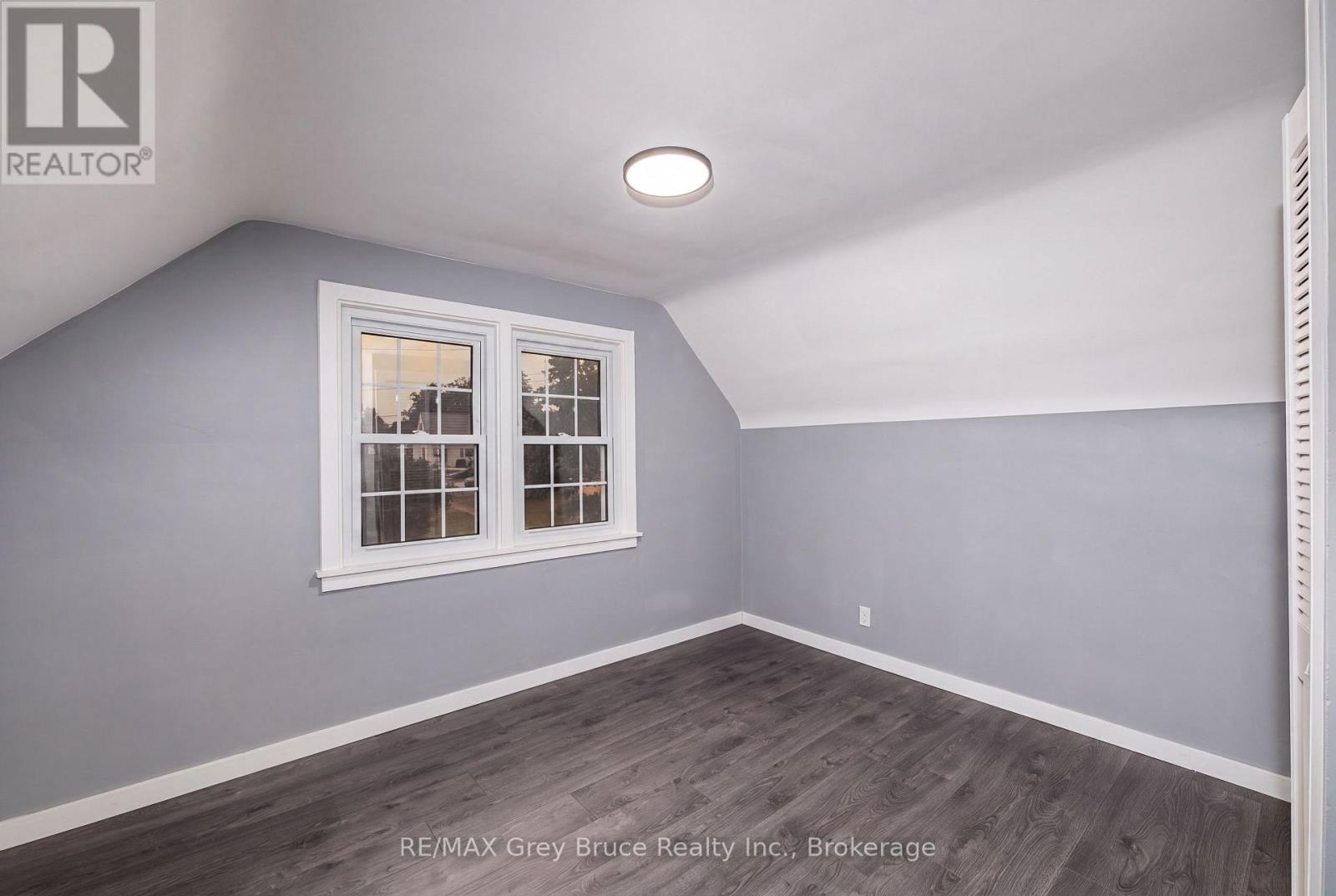 701 5TH STREET E - 20