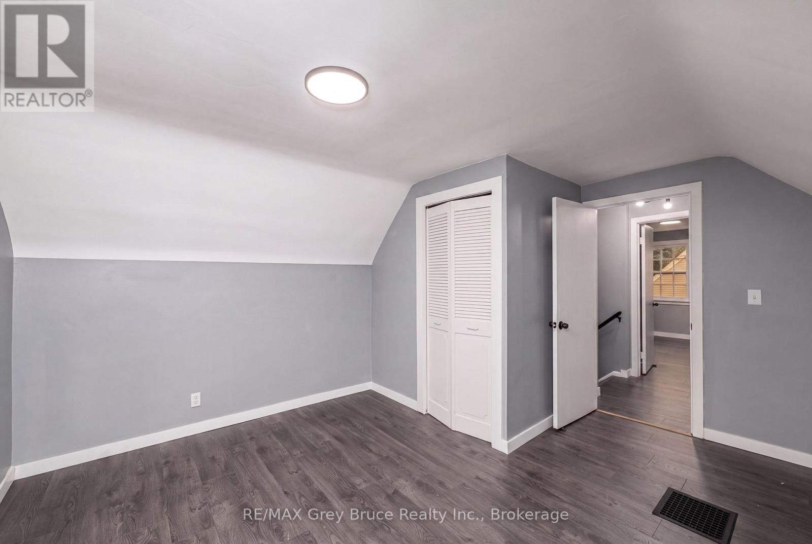 701 5TH STREET E - 22