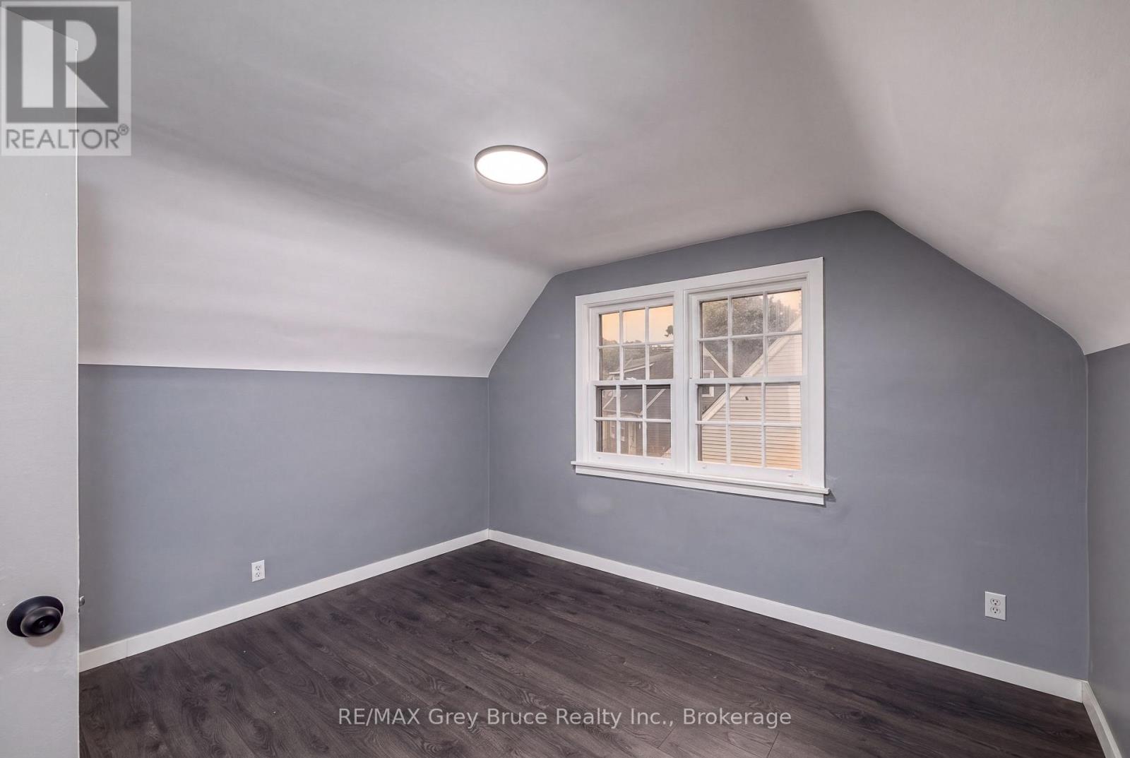 701 5TH STREET E - 24
