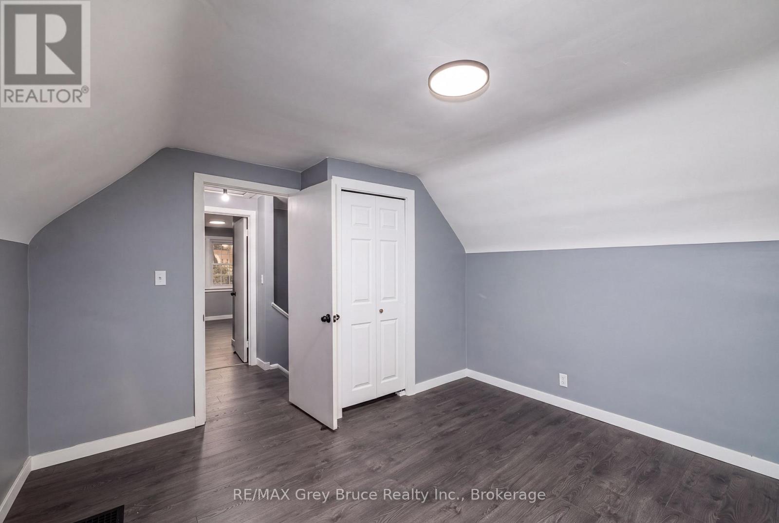 701 5TH STREET E - 26