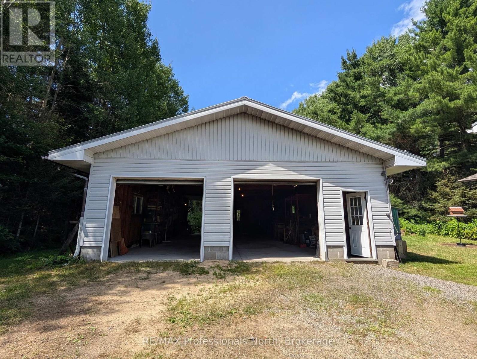 770 FOREST LAKE ROAD - 3