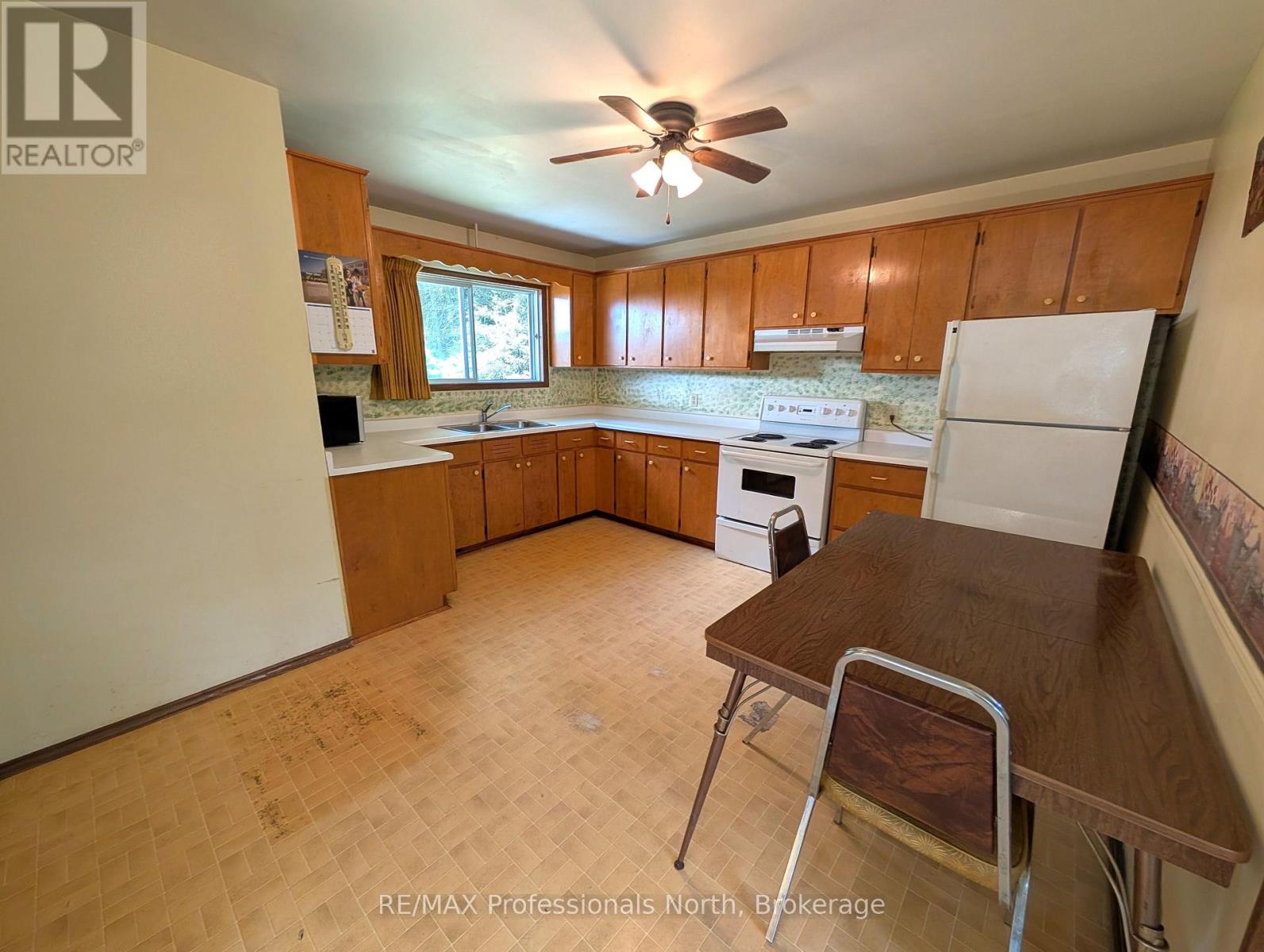 770 FOREST LAKE ROAD - 9