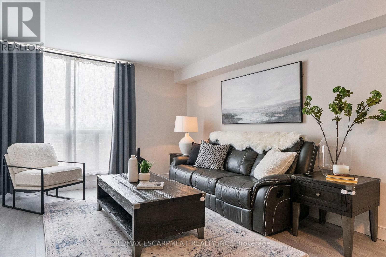#406 1155 BOUGH BEECHES BOULEVARD - 11