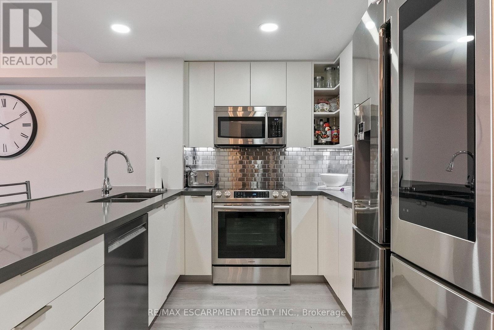 #406 1155 BOUGH BEECHES BOULEVARD - 4
