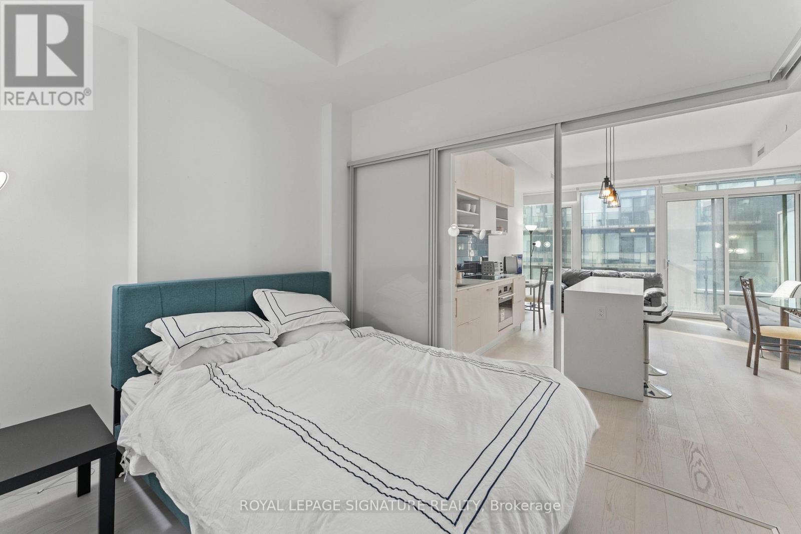 Thumbnail 30