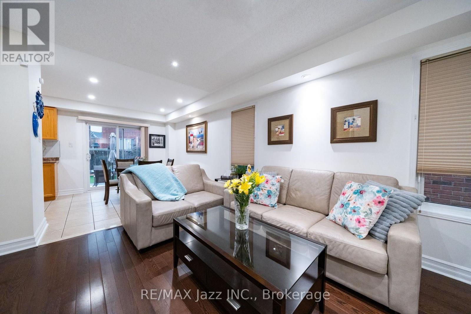 412 REEVES WAY BOULEVARD - 15