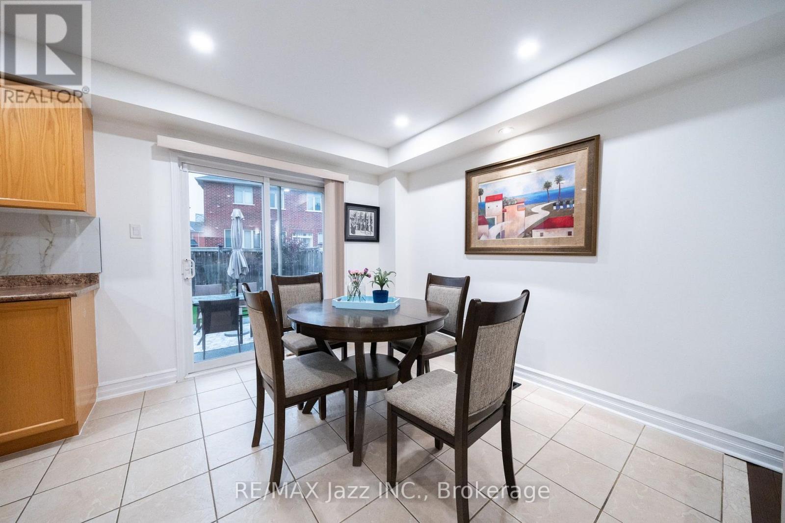 412 REEVES WAY BOULEVARD - 22