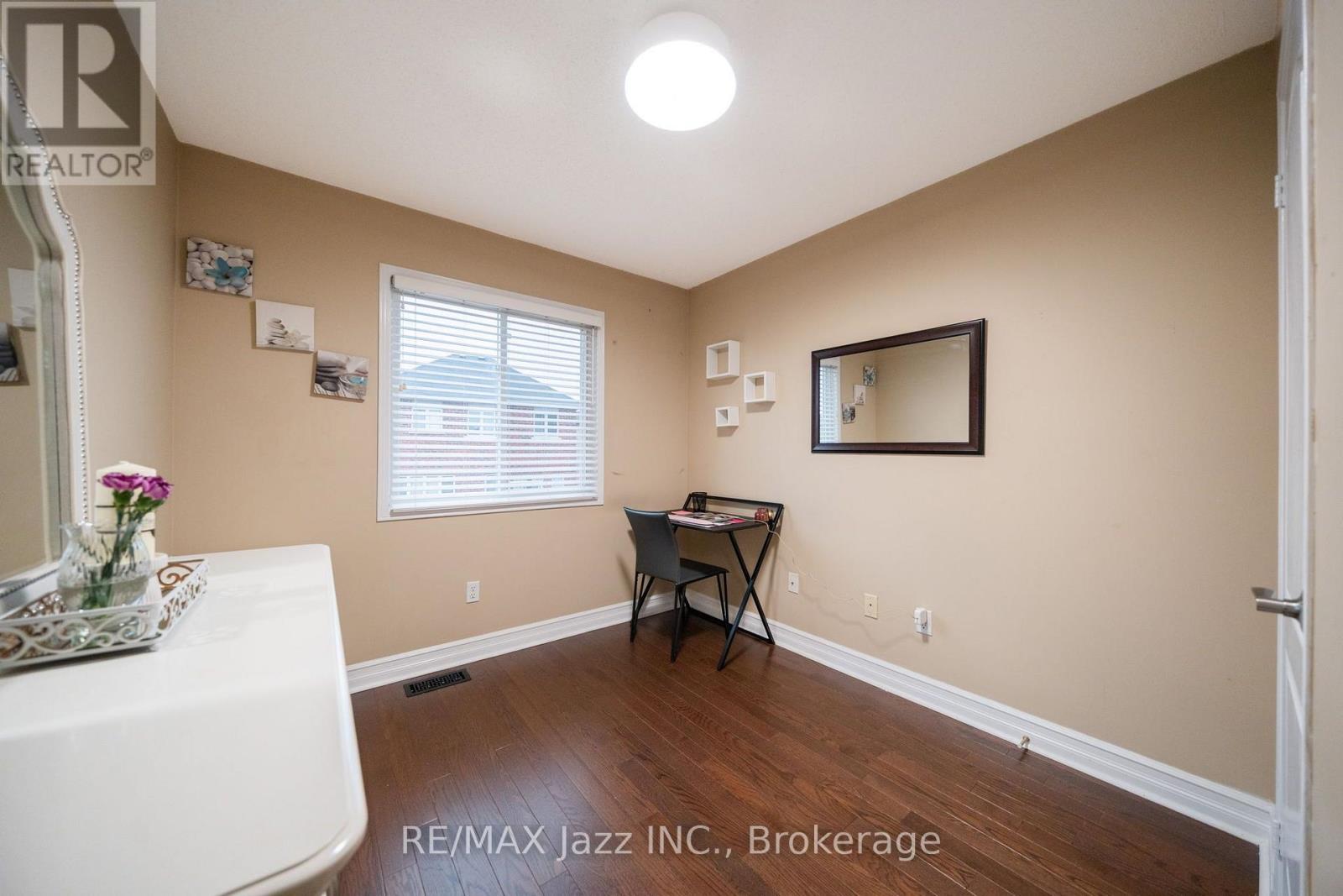 412 REEVES WAY BOULEVARD - 31