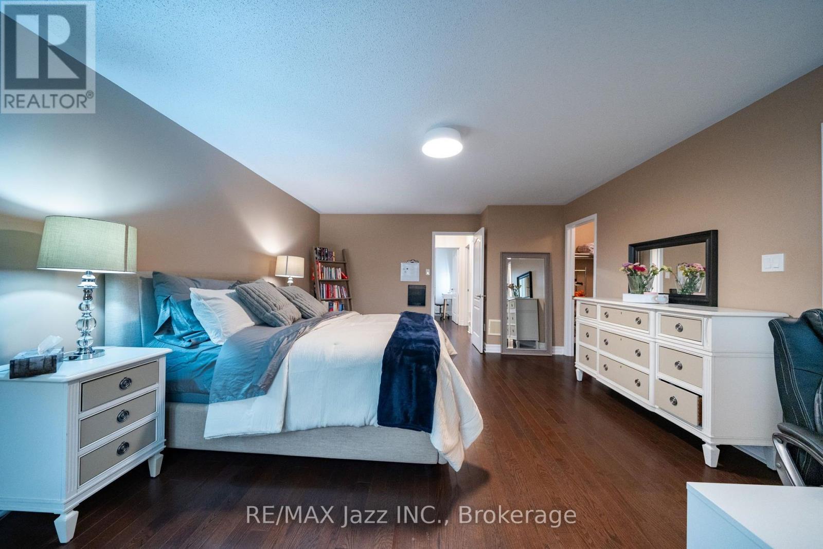 412 REEVES WAY BOULEVARD - 34