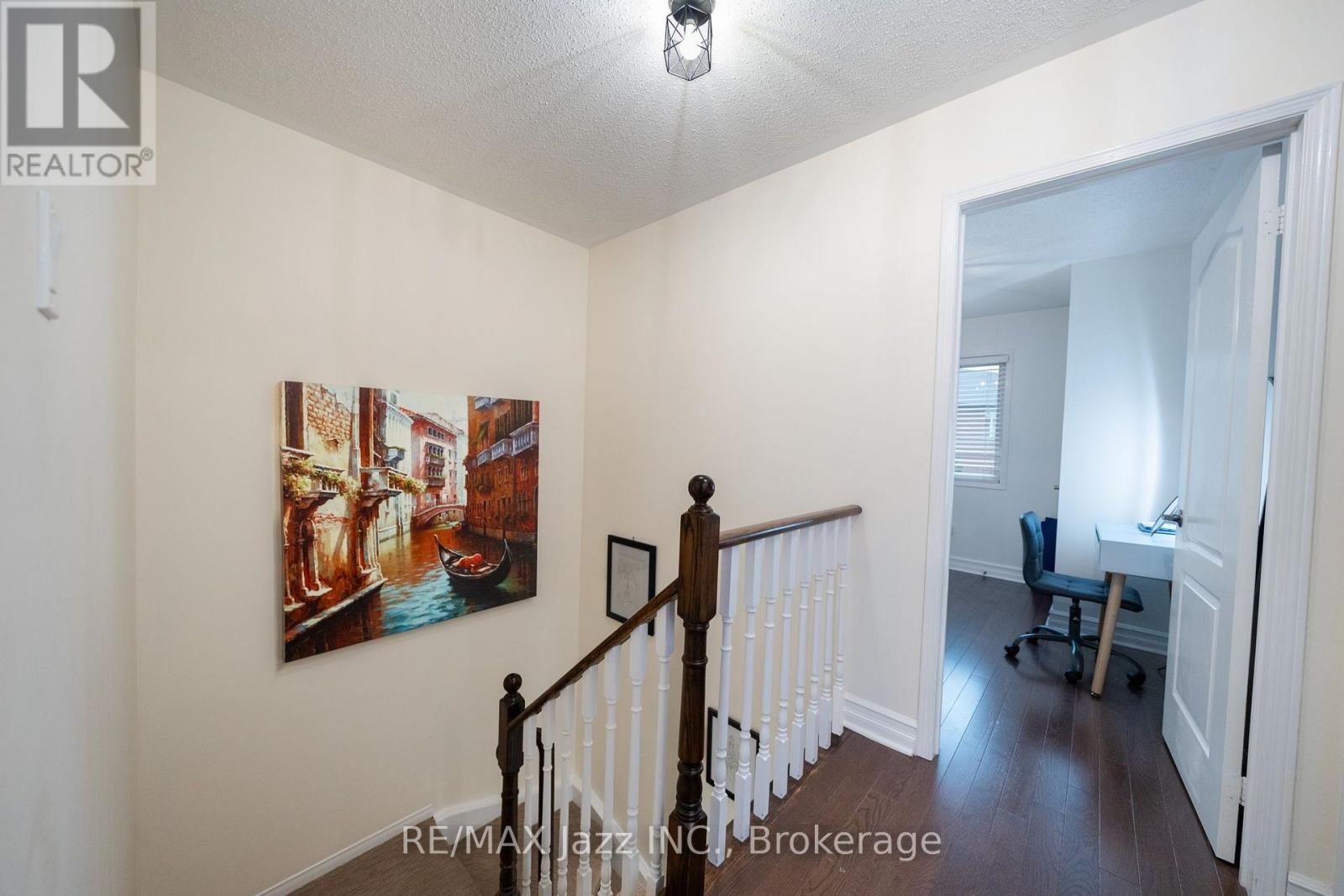 412 REEVES WAY BOULEVARD - 38