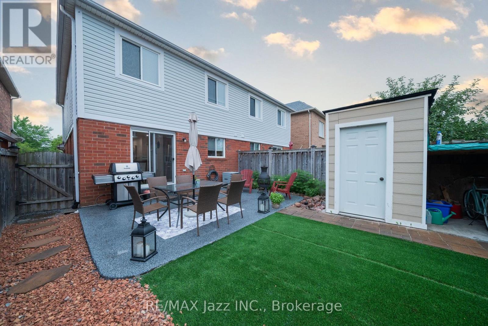 412 REEVES WAY BOULEVARD - 43