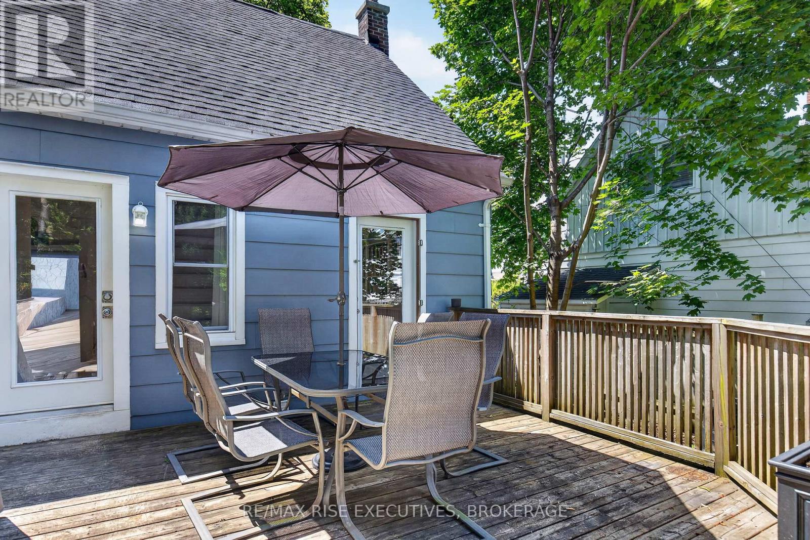 807 BROCK STREET - 11