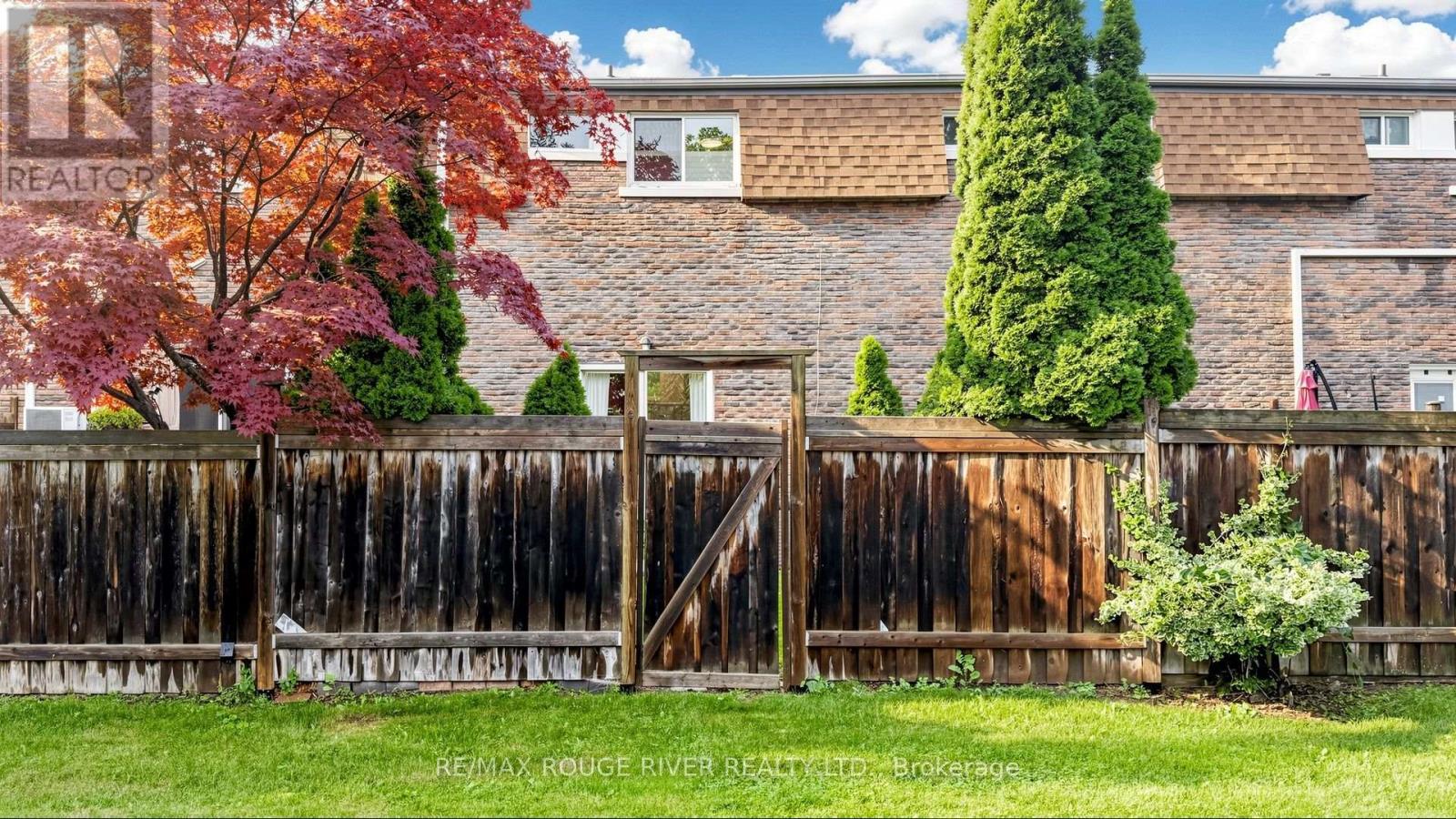 #55 121 CENTENNIAL ROAD - 37