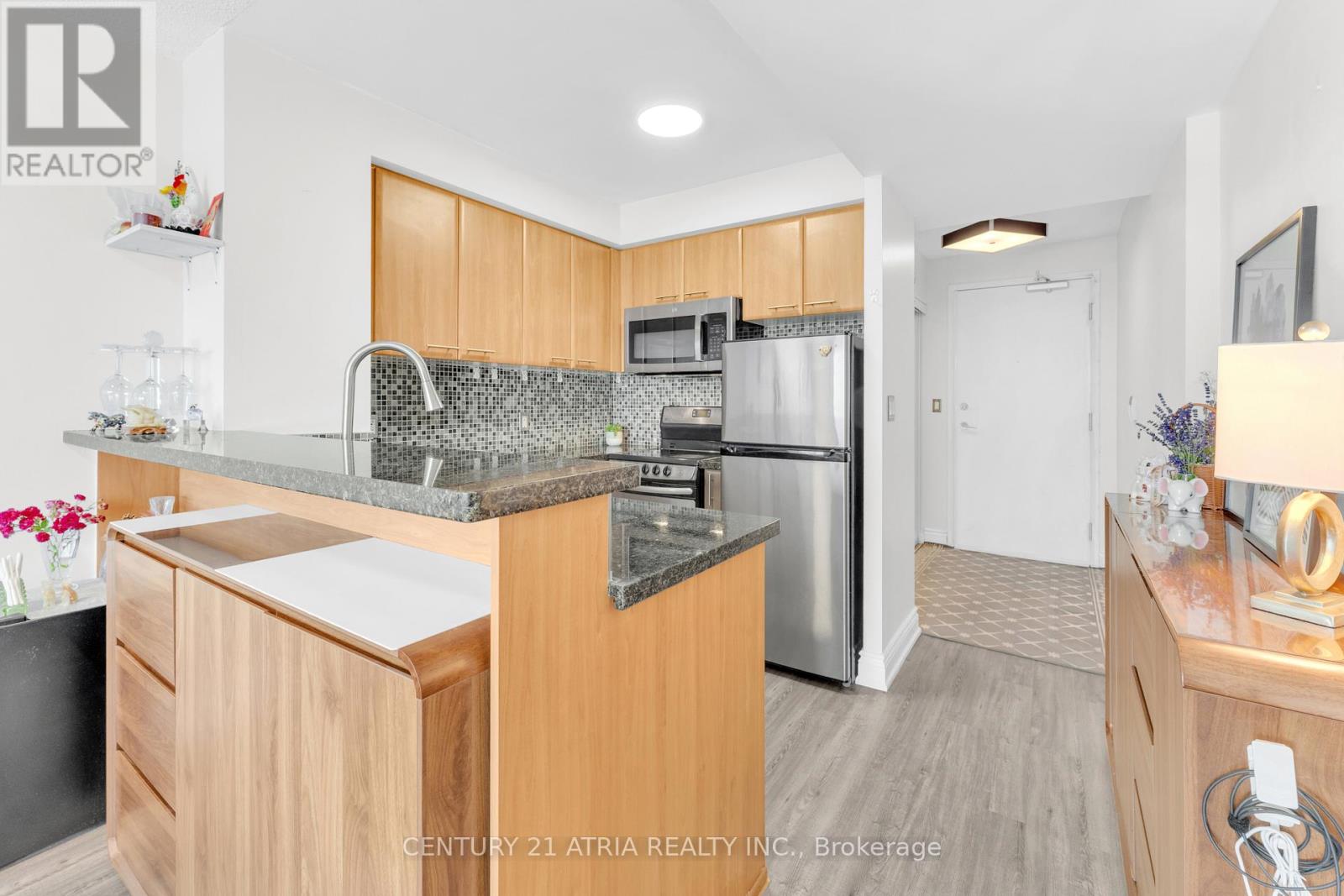 #3112 38 LEE CENTRE DRIVE - Image 4