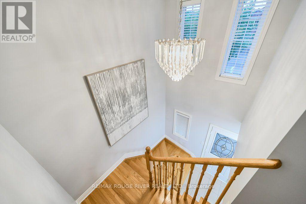 176 BATHGATE CRESCENT - 12