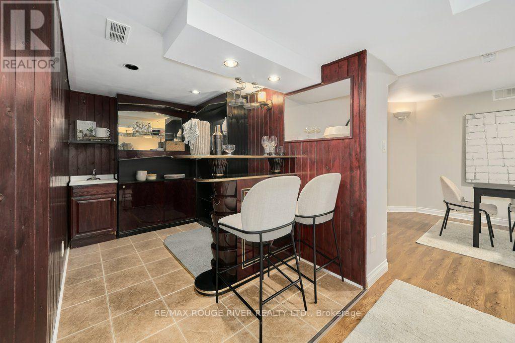 176 BATHGATE CRESCENT - 25