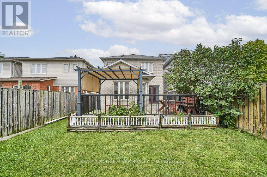 176 BATHGATE CRESCENT - 29
