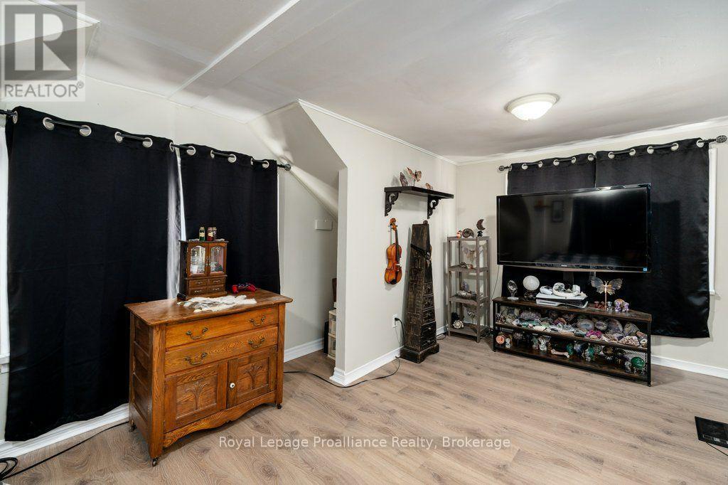 29 PELHAM STREET - 18