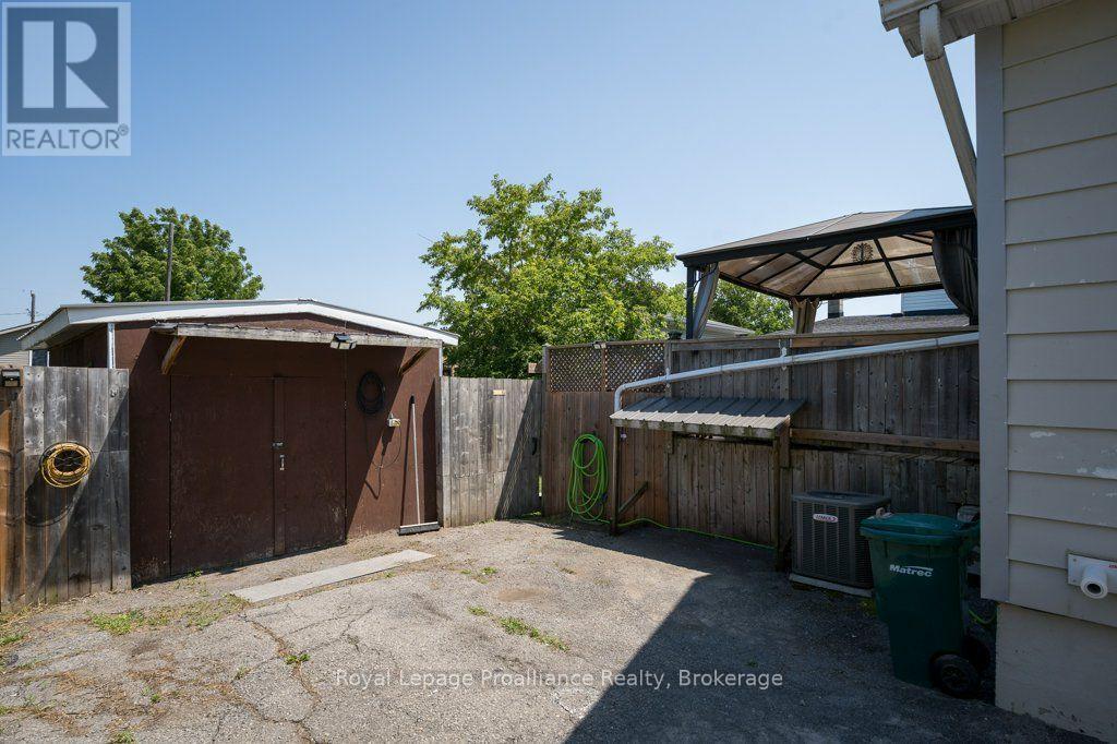 29 PELHAM STREET - 25
