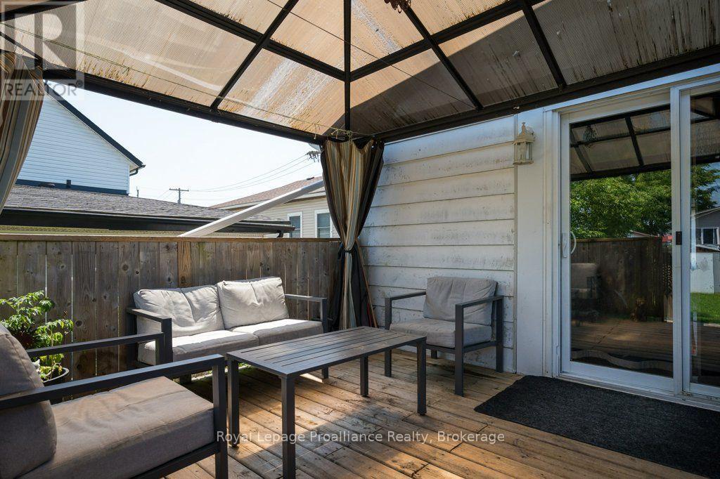 29 PELHAM STREET - 28