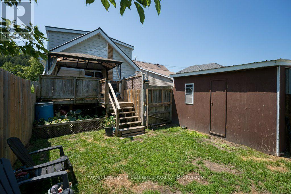 29 PELHAM STREET - 32
