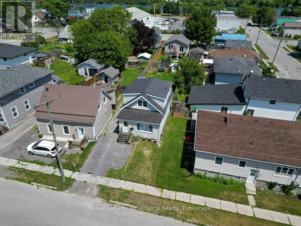 29 PELHAM STREET - 38