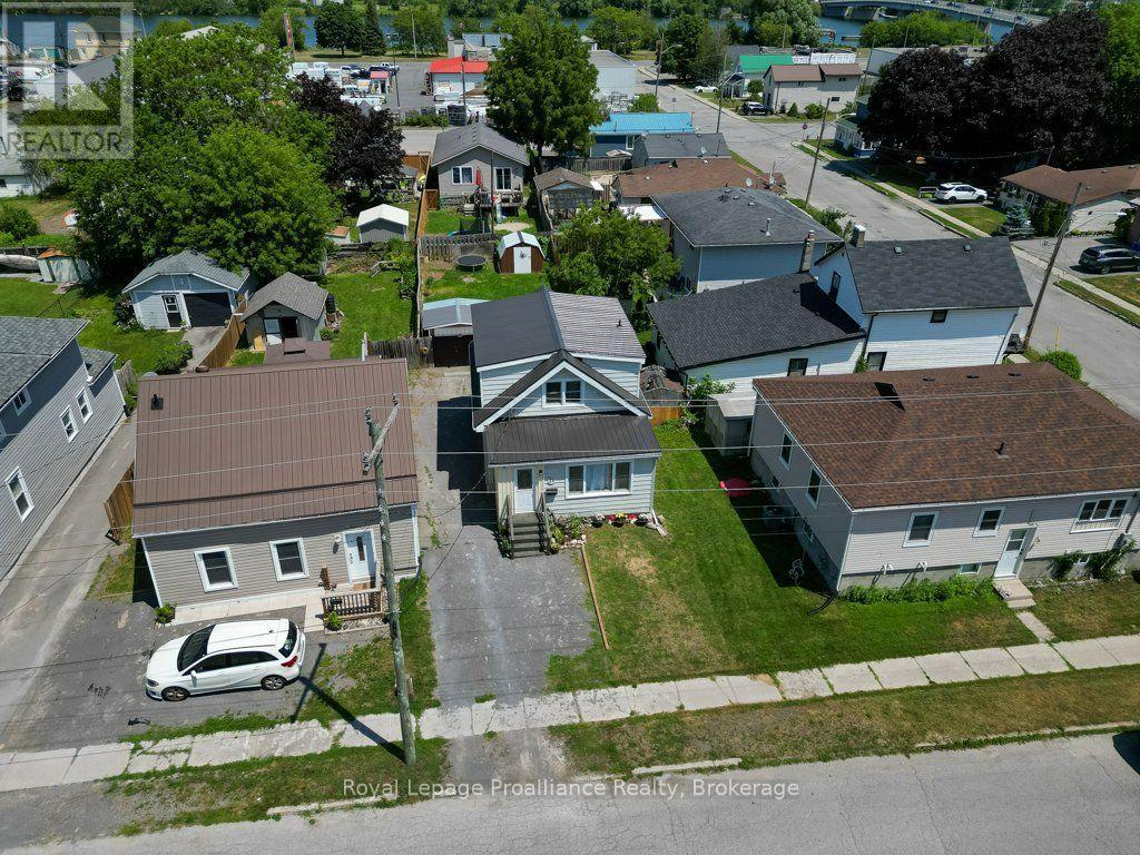 29 PELHAM STREET - 40