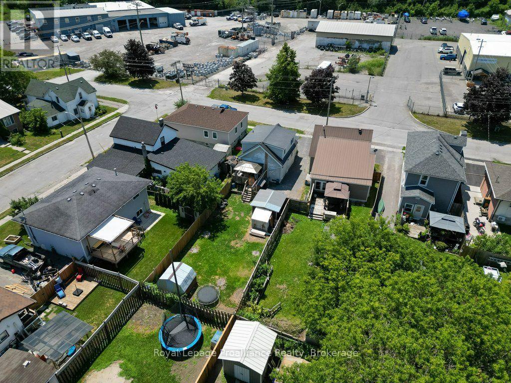 29 PELHAM STREET - 41