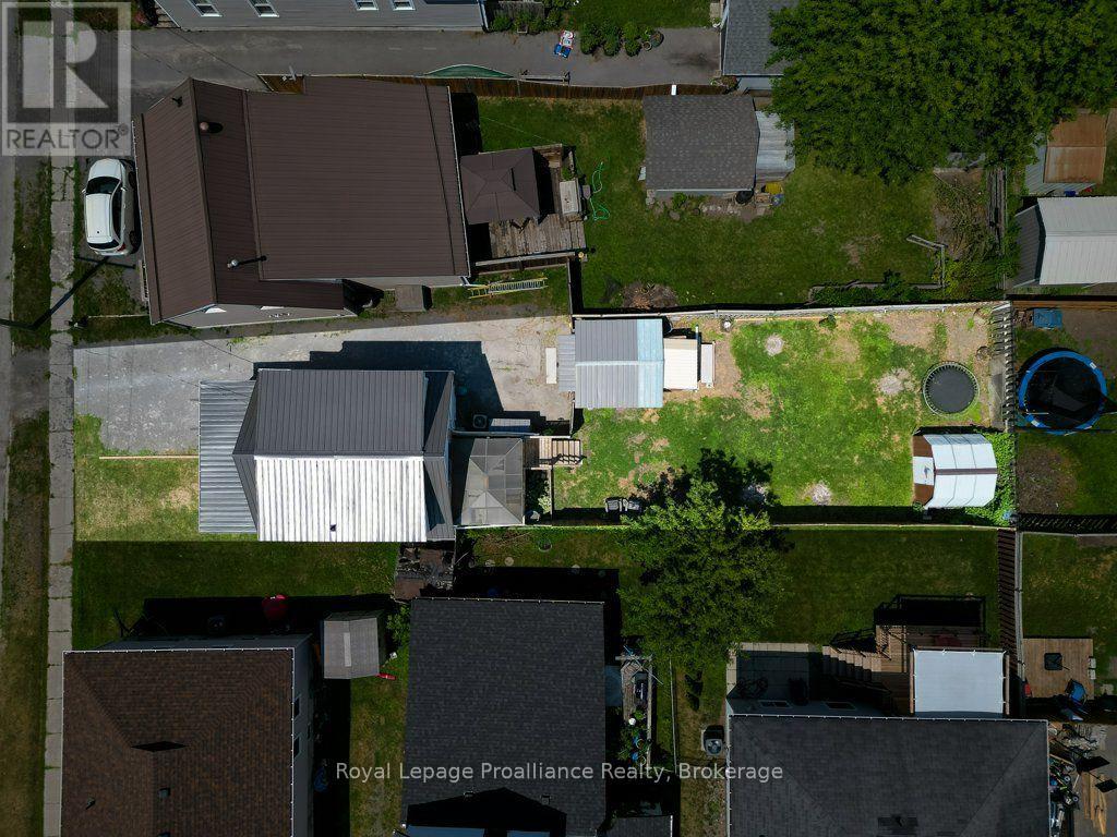 29 PELHAM STREET - 45