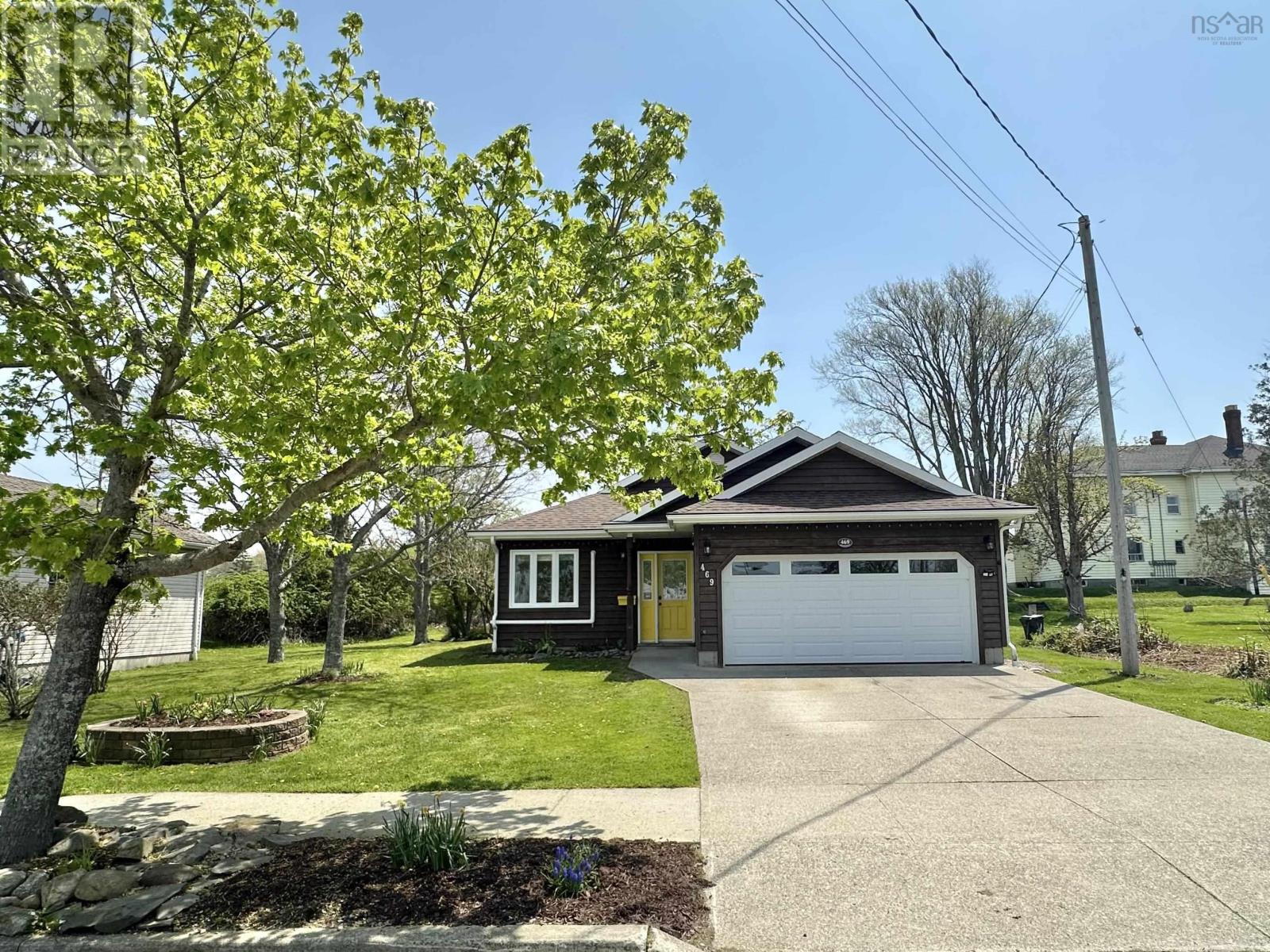 469 Brunswick Street - 1