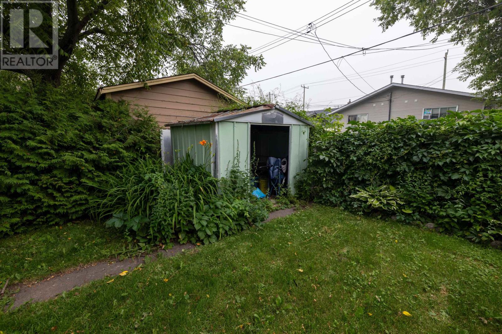 1537 Sills ST - 6