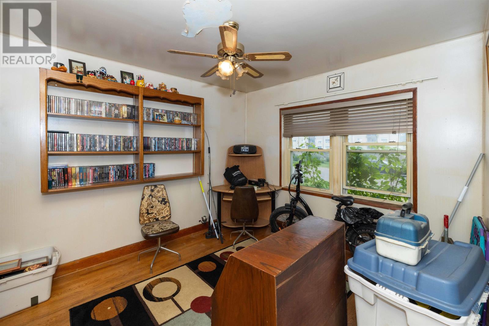 1537 Sills ST - 9