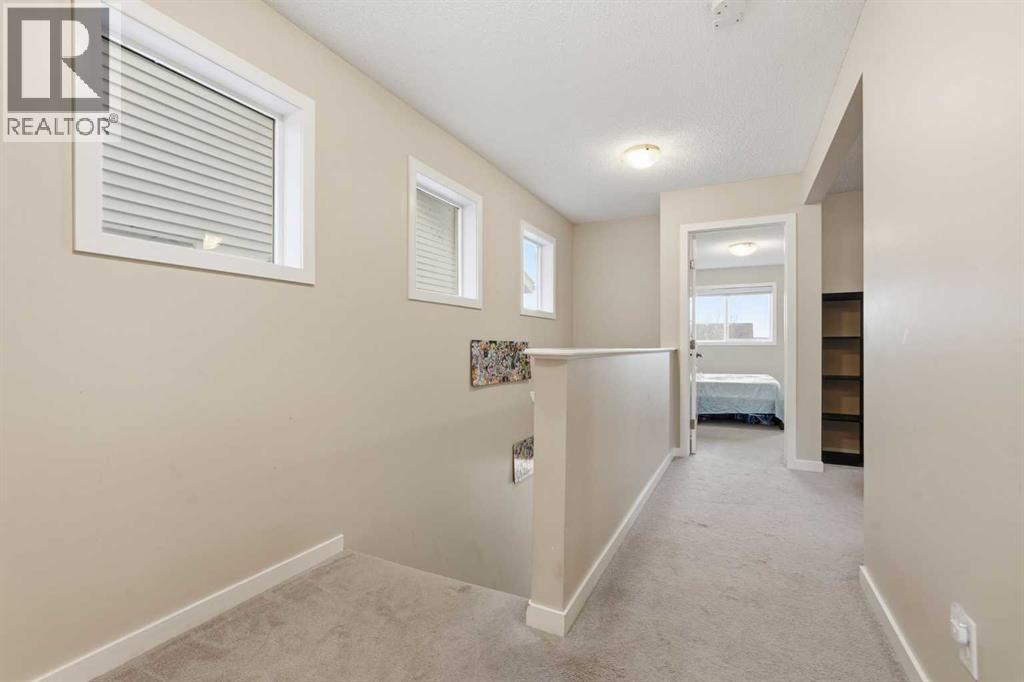 31 Evansridge Crescent NW - 31