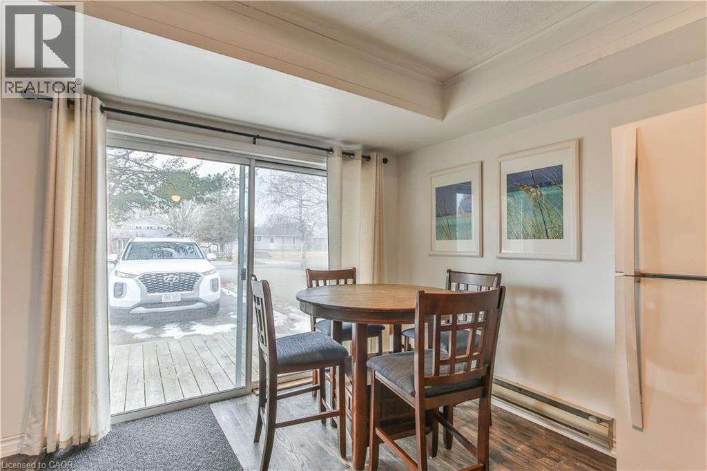 7 WILLOW Avenue - 5
