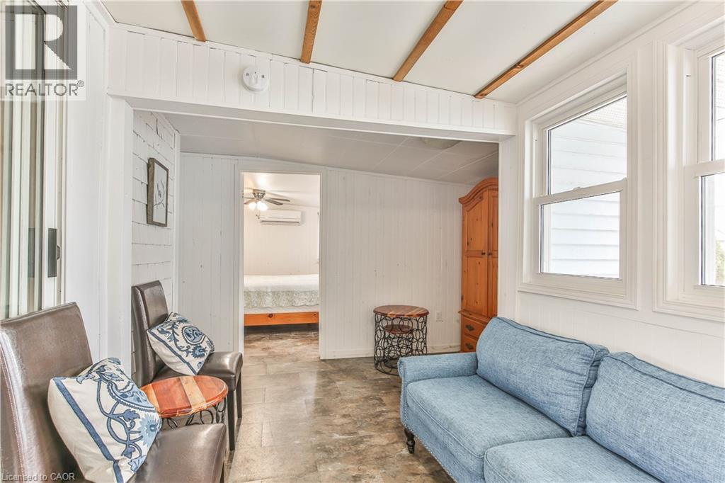7 WILLOW Avenue - 14