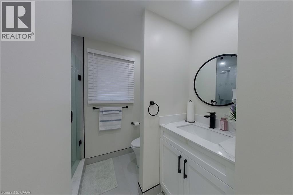 205 JANEFIELD Avenue - Image 22