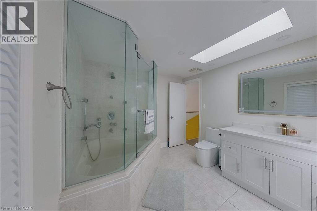 205 JANEFIELD Avenue - Image 25
