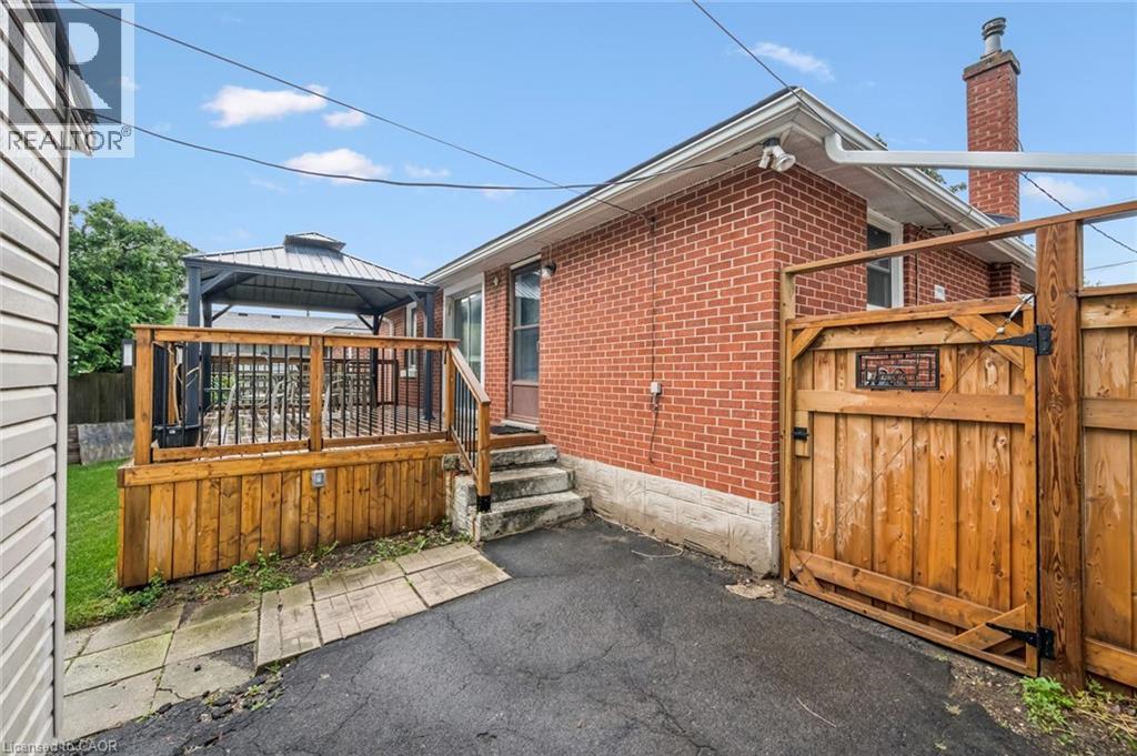 129 STEWART Avenue - 34